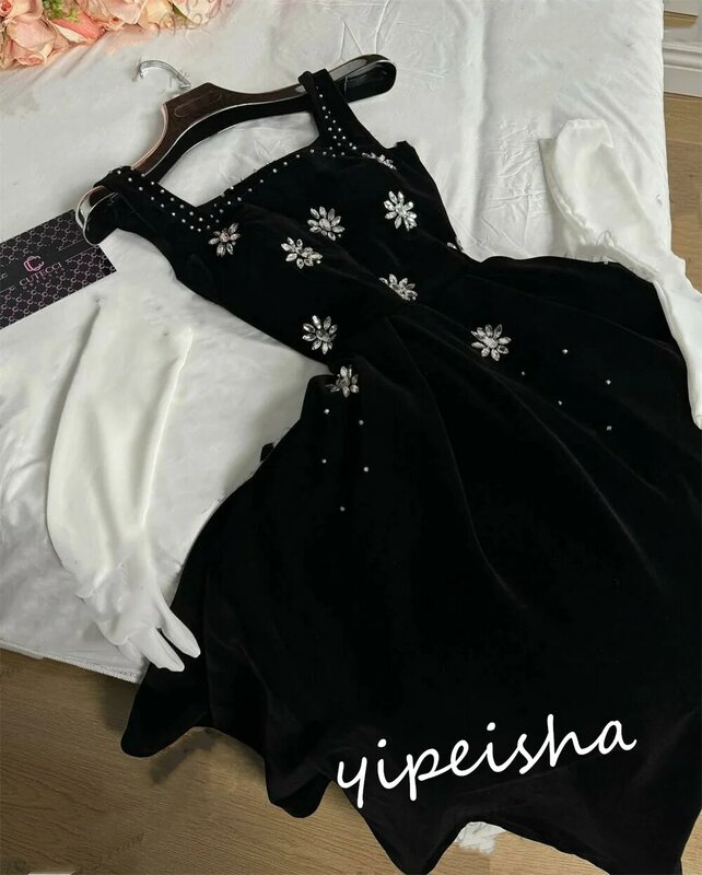 Sukienka na studniówkę elegancka suknia wieczorowa balowa z kwadratowy kołnierzyk w stylu klasycznym w nowoczesnym stylu z koralikami z welurowymi sukienkami na okazje