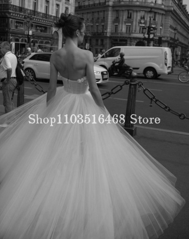 Elegancka suknia ślubna z płaszczem 2024 suknia ślubna z płaszczem gorset w talii linia A haftowany welon moda Couture Vestido de noivas