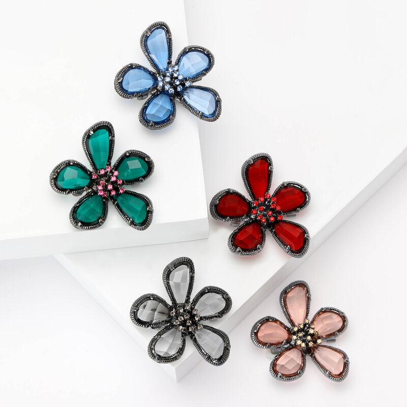 Cute Rhinestone Flower Brooches for Women Unisex Botanical Pins 5-color Available Casual Party Accessories Gifts