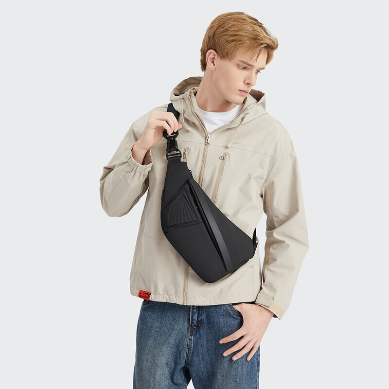 男性用の小さなシルバーのバッグ,流行のファニーパック,防水,黒のチェストバッグ,9インチのタブレットと互換性があります
