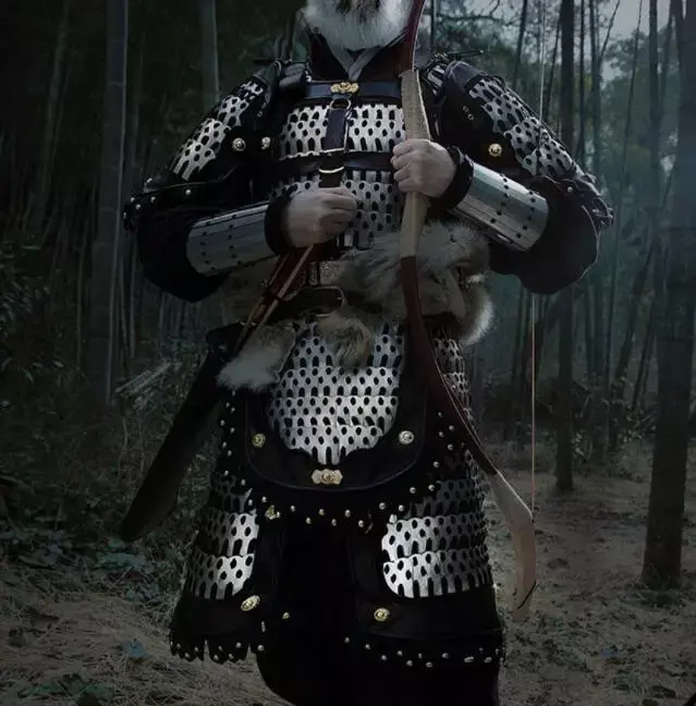 Chińska piosenka dynastia zbroja mężczyzn metalowa zbroja starożytne pole bitwy ochronny sprzęt Sliver color żelazko ze stali nierdzewnej