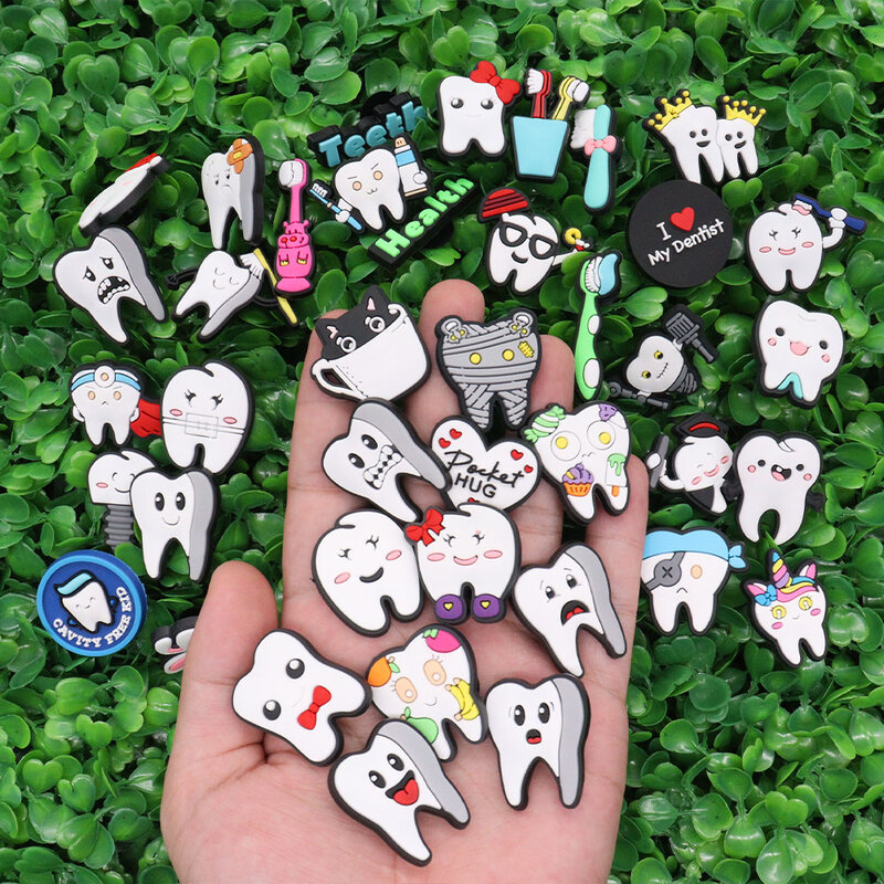 Dijes de PVC para la salud Dental de los niños, 1 piezas, dientes de conejo, hebilla de decaimiento Dental, decoraciones aptas para regalos de cumpleaños