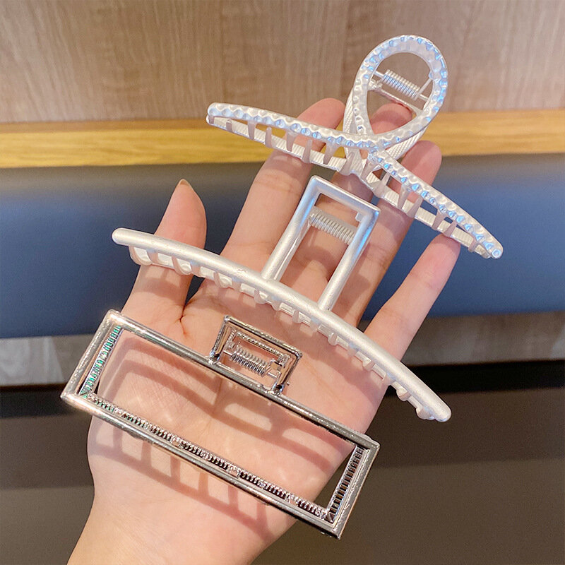 Metal Hair Clip Women Geometric Hairclips Big Hair Claw Clamps for Girls Barrette Hairpin Diverse Shape Hair Accessories Gifts