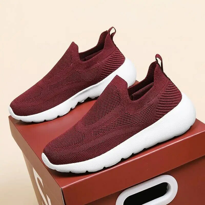 Men's Shoes 2024 New Summer Breathable Board Shoes Men's Casual Sports Running Shoes Skateboard
