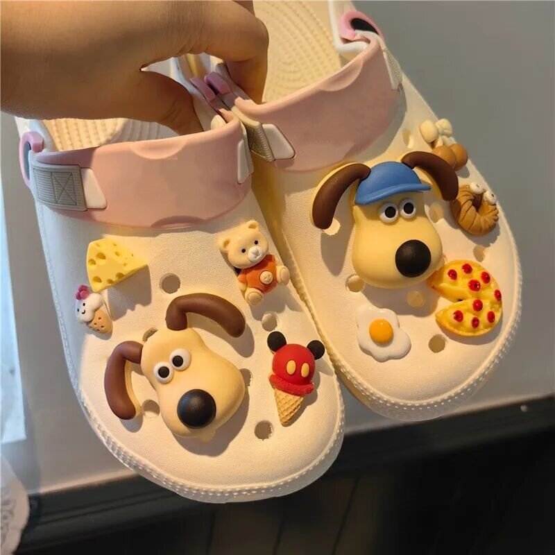 2024 Hot New Arrival 1 set Cute Dogs Shoes Accessories Boys Girls Sandals Garden Shoe Buckle Decorations Fit Charm