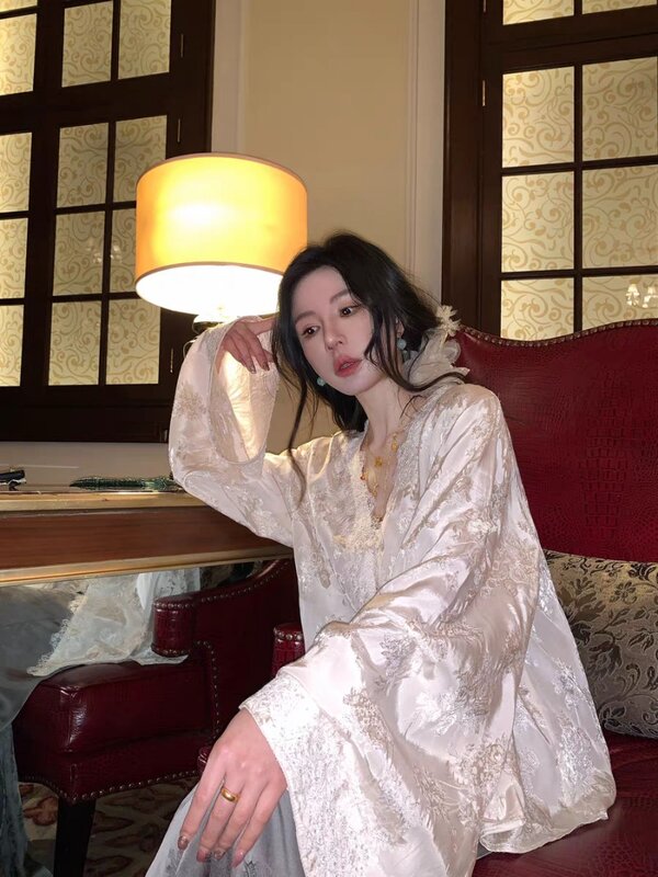 Новинка 2024, летняя кружевная китайская рубашка Miiiix, женский весенний элегантный свободный однотонный кардиган с V-образным вырезом, женская одежда