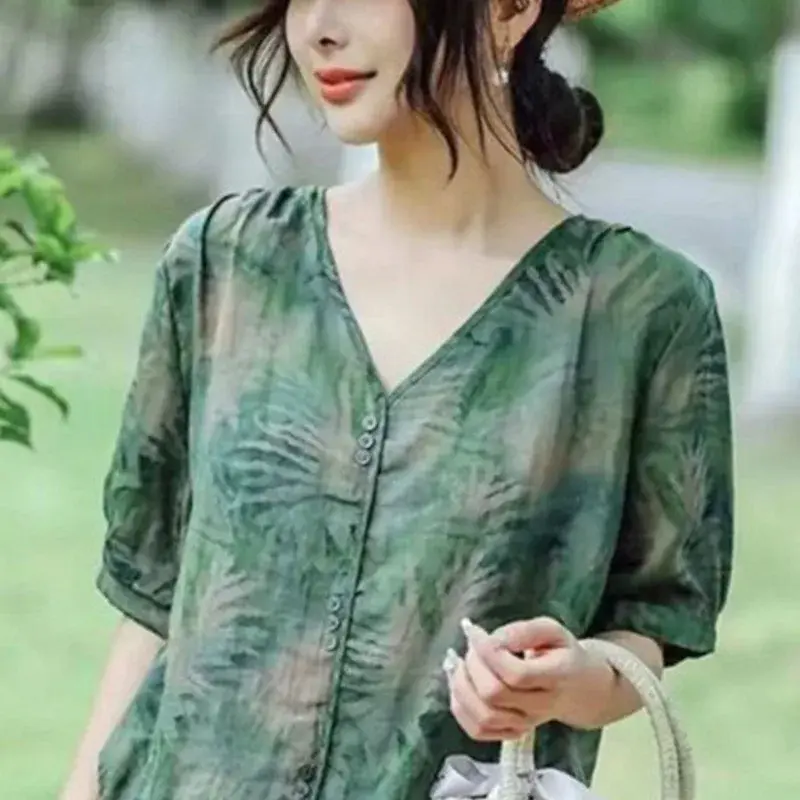 Summer Women's Elegant Retro Printed Half Sleeved Top Fashion Thin Cotton and Hemp Loose Button Panel V-neck Women's Shirt