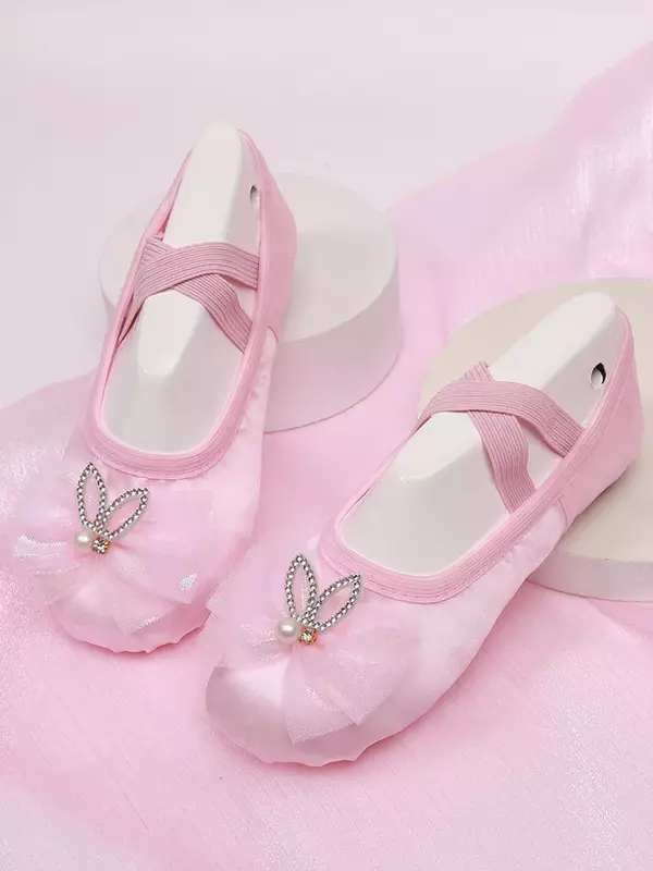 Детская танцевальная обувь с мягкой подошвой, тренировочные атласные балетные туфли с цветочным кружевом и кошачьими когтями для девочек, обувь принцессы для гимнастики в помещении