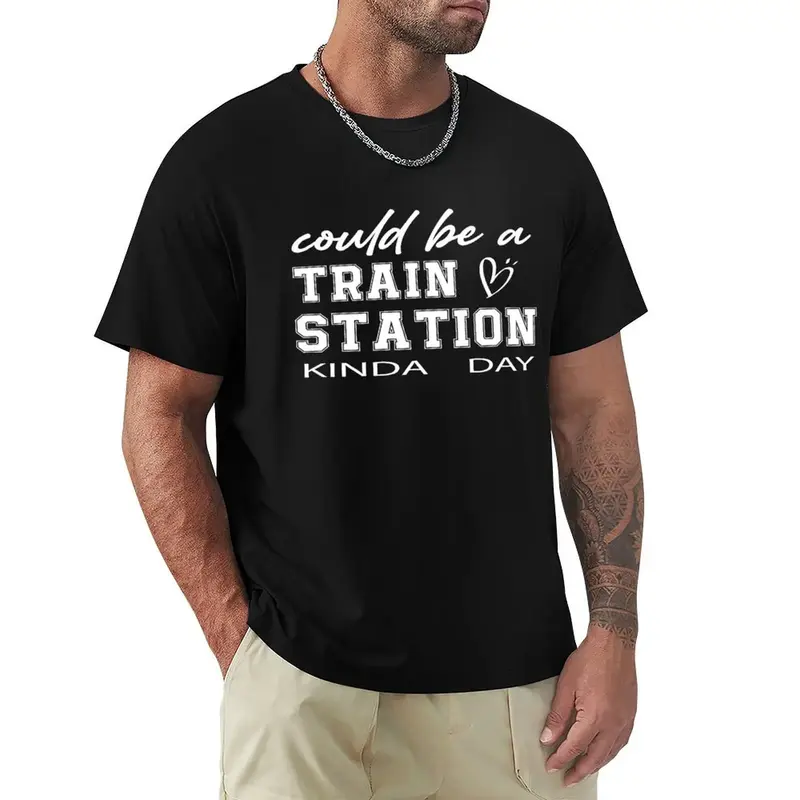 남성용 애니메이션 관습 티셔츠, 크고 키가 큰 티셔츠, 기차역, 하루 종일
