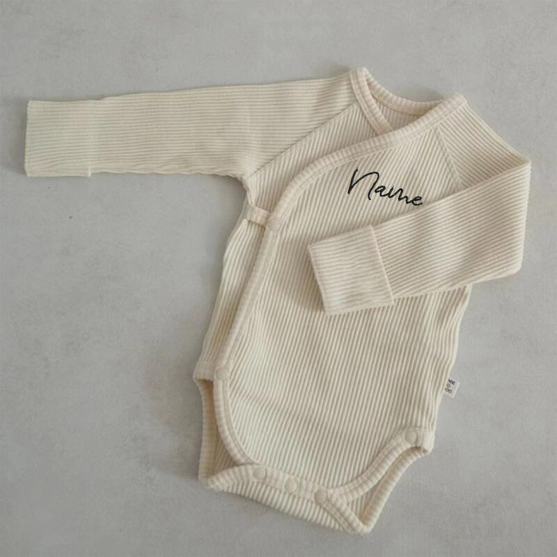 Mono de solapa Diagonal para bebé, ropa posparto de algodón bordada, Color sólido personalizado con nombre, primavera y otoño