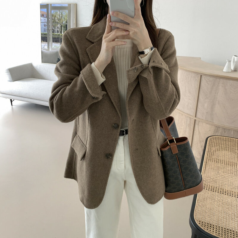 Giacca da donna Chic stile coreano di fascia alta 2023 autunno e inverno Blazer addensato di lana che dimagrisce Office Lady Solid Coat Top