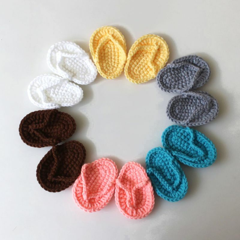 67JC Adereços para recém-nascidos, mini chinelos crochê à mão, delicados, adereços para fotos bebês