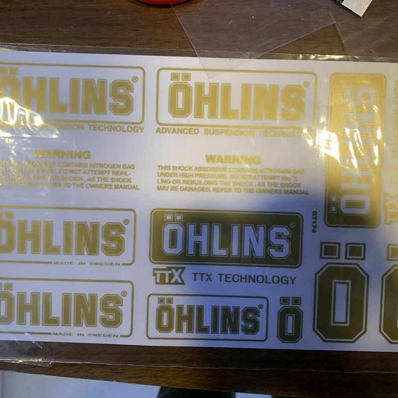 Ohlins-オートバイ用クッションステッカー,クッション付きパッド,耐水性,マットゴールド,装飾用,カラーフィルム