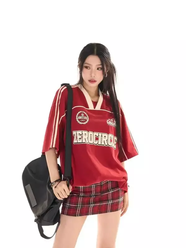 Sportswear feminino de mangas curtas de algodão puro, estrutura de emenda, top vermelho, top versátil e solto, alta qualidade