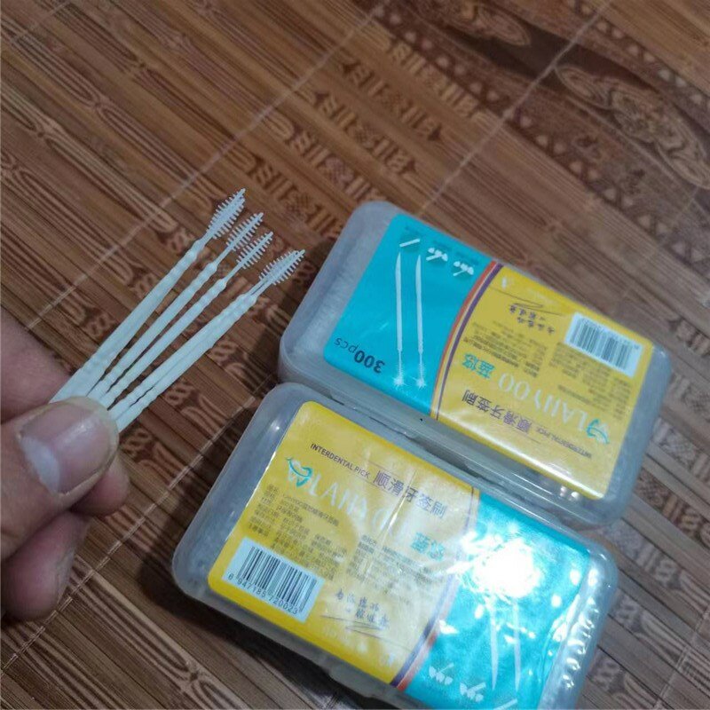 300 Pcs/bag Double-end Tooth Stick Superfine Toothpicks Brush Dental Oral Care Clean Teeth Food Residue Tools Bamboo Chopsticks