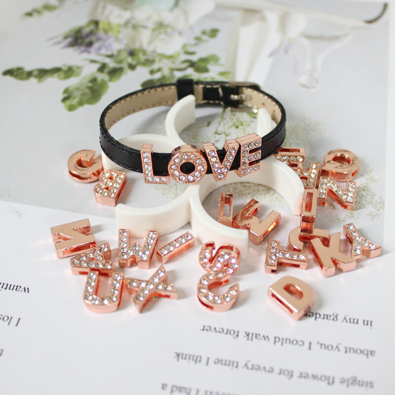 Charms scorrevoli in oro rosa lettere 8mm per la creazione di gioielli bracciale donna alfabeto A-Z collana con collare per animali domestici accessori fai da te regalo