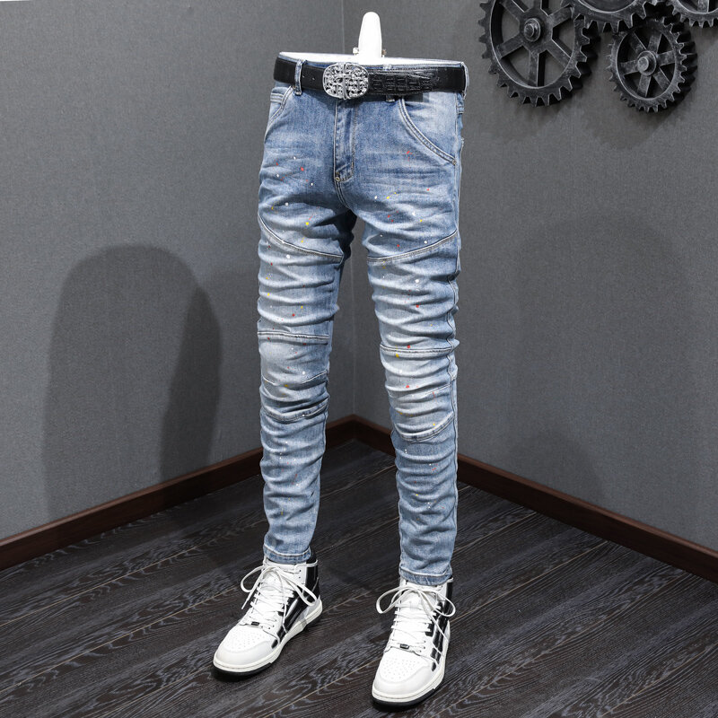High Street Jeans Pria Mode Retro biru muda elastis melar Skinny Fit Jin pengendara sepeda pria dilukis disambung desainer celana Hip Hop
