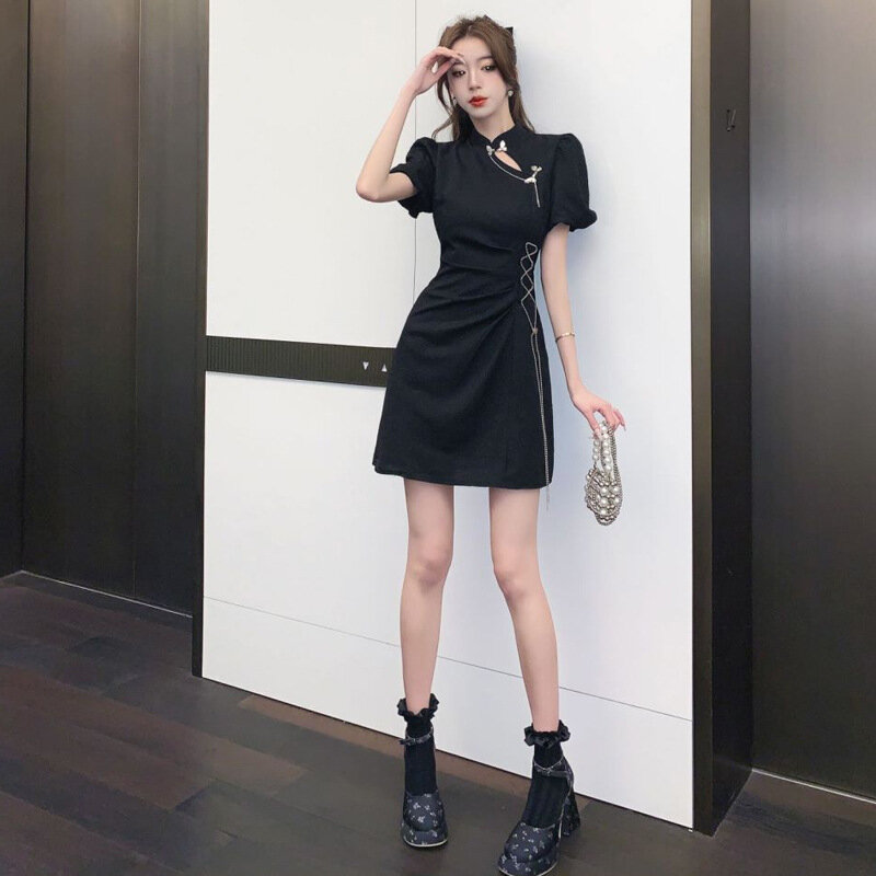 High Quality 2024 Chinese Style Short Sleeved Bow Cut Slim Fit Qipao Dress Bubble Sleeves Hanging Chain Decoration Elegant Dress