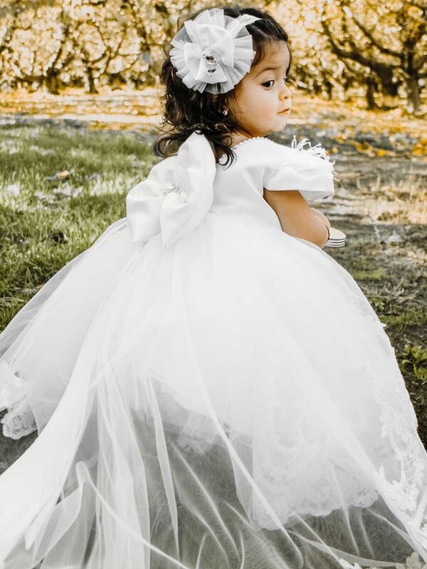 Blumen mädchen Kleider weißen Tüll geschwollene Spitze Applikationen High-Low Rock Schleife ärmel los für Hochzeit Geburtstag Bankett Prinzessin Kleider