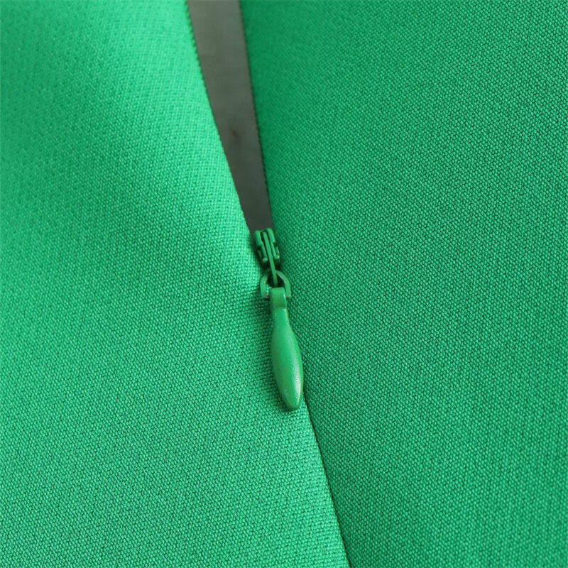 KEYANKETIAN 2024 New Launch Women's Sleeveless Shoulder Pad Dress Summer Fashion Simply Back Zipper O-Neck Slim Green Mini Dress
