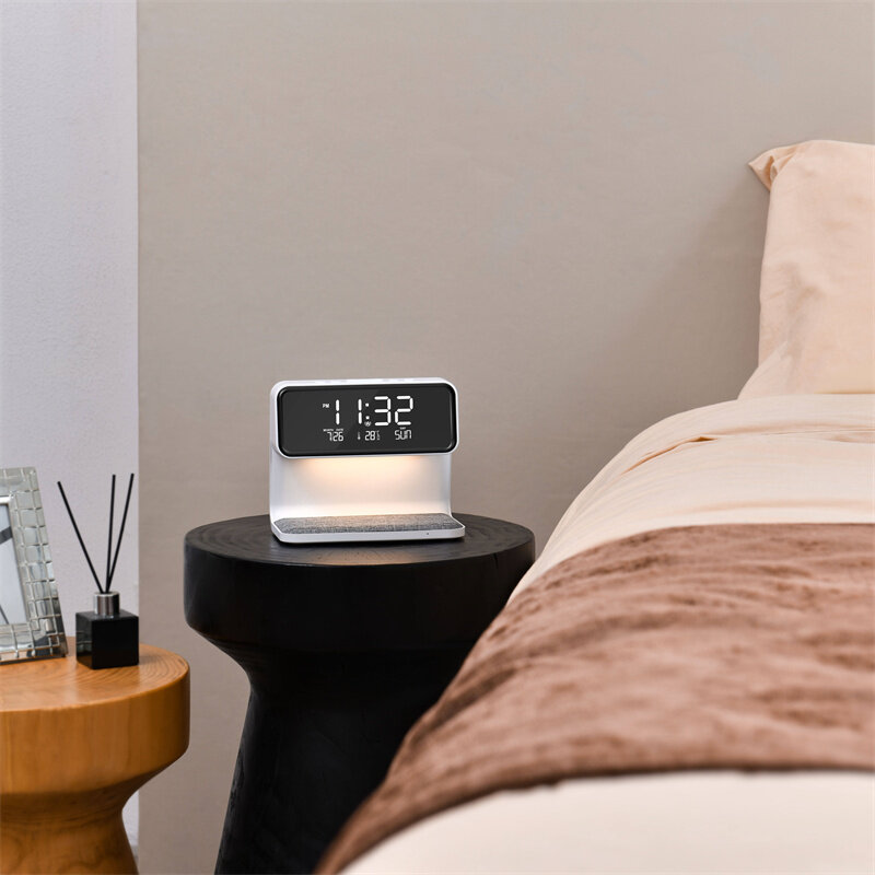Lampu samping tempat tidur nirkabel 3 dalam 1, lampu Alarm layar LCD pengisian daya nirkabel untuk Iphone, lampu jam Alarm pintar