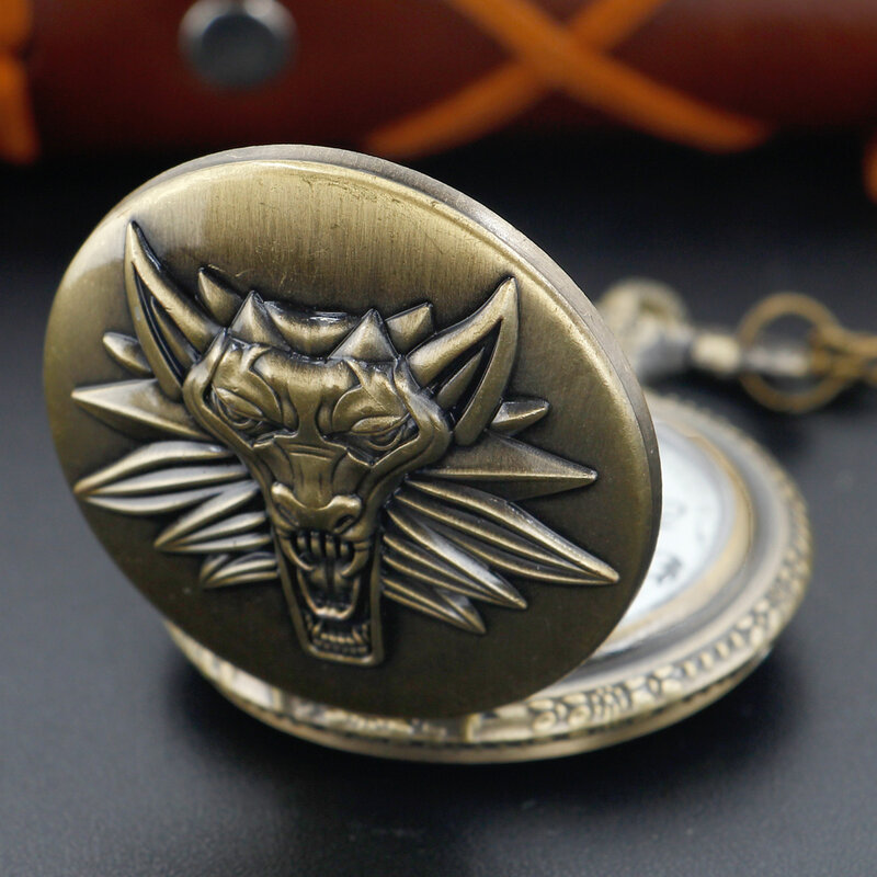 Antique Western Werewolf Totem 3D Relief Quartz Pocket Watch Retro Steampunk Fob Chain Men's Watch Clock Halloween Jewelry