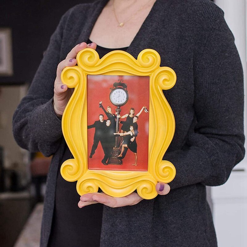 Marcos de fotos amarillos de Madera hechos a mano, marco de puerta de Mónica, colección de decoración del hogar coleccionable, regalo de Cosplay, 2 uds.