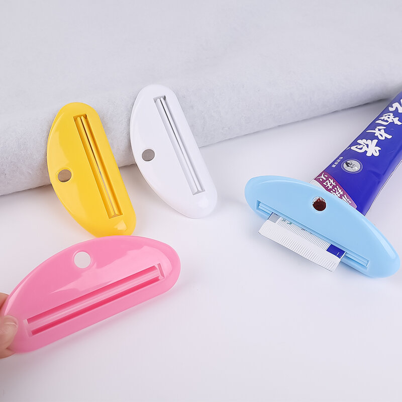 1-4pcs gantungan dinding dipencet klip untuk tubuh bayi susu pemeras pasta gigi tabung pembersih wajah Puch Dispenser perlengkapan alat mandi