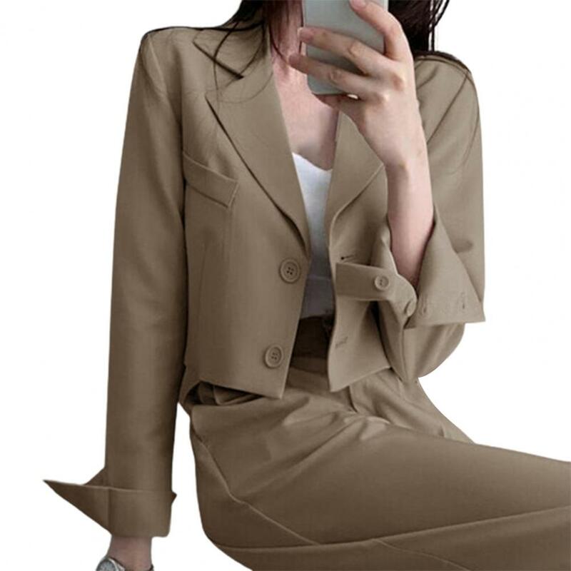 Женский однобортный пиджак с воротником с лацканами и длинными рукавами