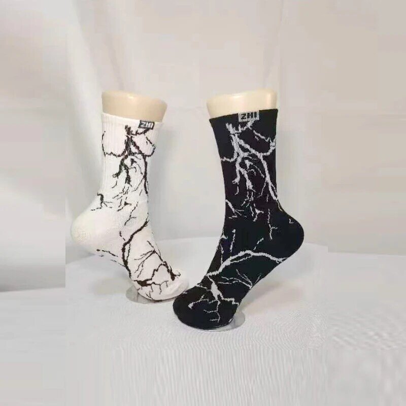 Calcetines de algodón con diseño de rayo negro para hombre y mujer, medias informales de estilo Harajuku, Hip Hop, para monopatín, 2022
