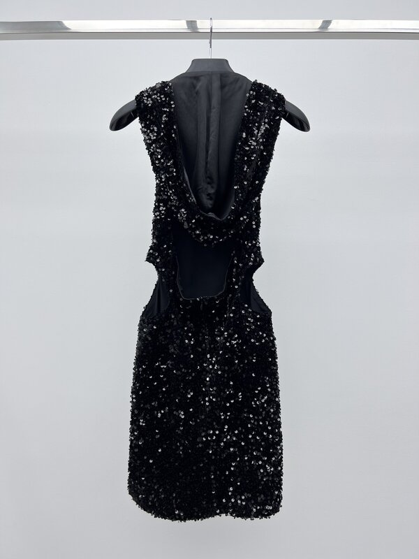女性のVネックホルターロングドレス,スパンコールのついた服,フード付きデザイン,春と夏,新しいコレクション0302