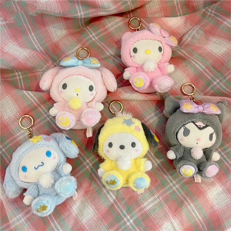 Sanrioed น่ารัก Hello Kitty Kuromi ตุ๊กตาของเล่นจี้น่ารักตุ๊กตาพวงกุญแจกระเป๋าจี้ Gifts12CM คริสต์มาส