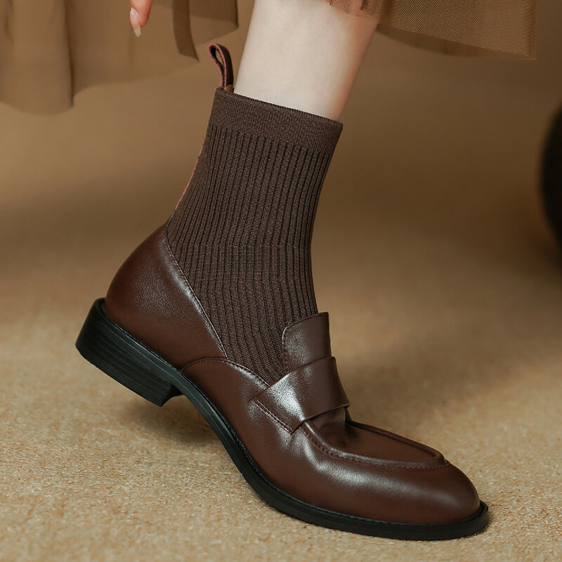Botas de meias de malha de couro de vaca femininas, patchwork slip-on flats, botas de tornozelo outono, sapatos curtos de toe redondo, alta qualidade