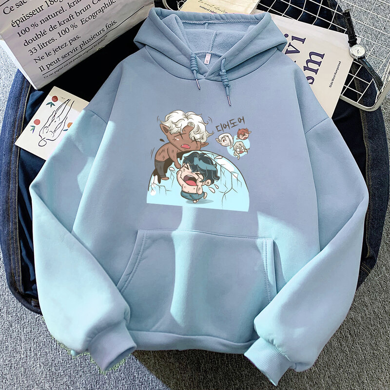 Caro porta comics hoodies coreano moda manga gráfico sweatshirts casual com capuz lã lgbt pullovers amantes gay topos