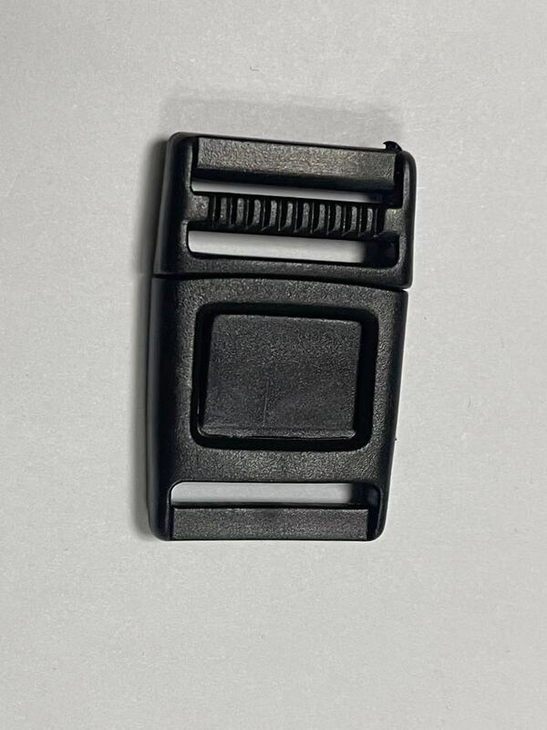 Manufacturer AINOMI BABY CARRIER ACCESSORY 25mm button centre release buckle