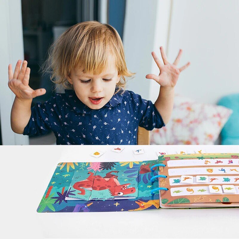 ビジーブック2〜4歳の子供向けの就学前学習幼児モンテッソーリアクティビティ静かな本モンテッソーリ
