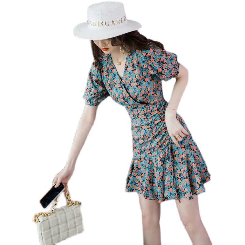 Летнее платье с принтом, новинка 2024, Корейская версия, модное повседневное приталенное элегантное женское платье для уменьшения возраста