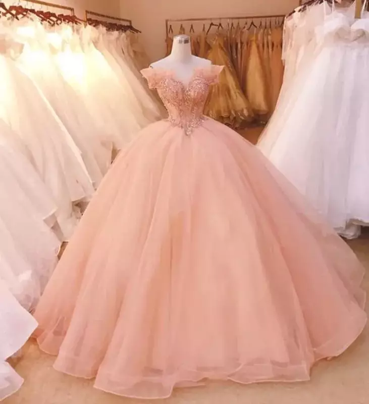 Charming Blush Sweetheart Ball Gown Quinceanera Dresses Vestidos De 15 Anos Lace Beaded Crystal Tulle Formal Birthday Party Gown