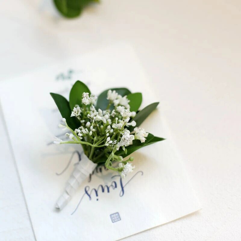 Bros mawar putih pernikahan pengiring pengantin pengiring pengantin pesta pertemuan pribadi dekorasi bros acara bisnis pembukaan korsase