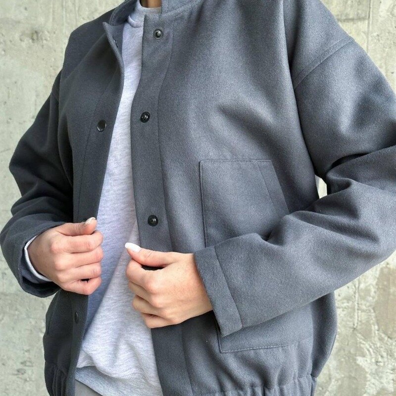 Куртка-бомбер женская демисезонная, однобортная офисная одежда с длинным рукавом, воротник-стойка, карманы, свободная верхняя одежда