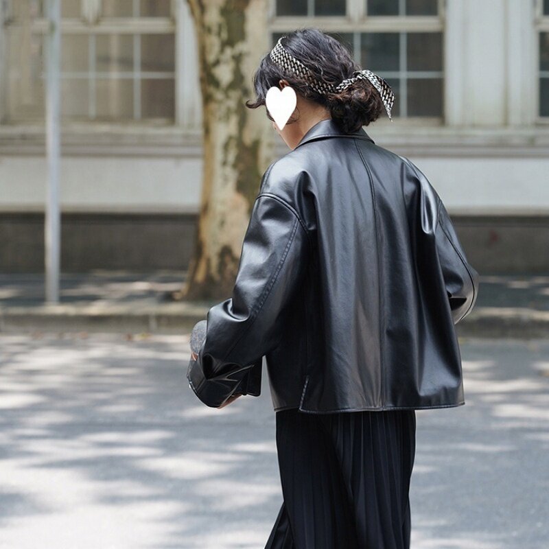 Jaket kulit hitam musim semi wanita, jaket kulit PU Lapel longgar kasual mode Single Breasted, pakaian luar sepeda motor