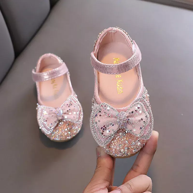 Zapatos de cuero con lazo de lentejuelas para niños, zapatos de princesa con diamantes de imitación, lindos zapatos de baile de fondo suave para niñas, talla 21-36, primavera, 2024