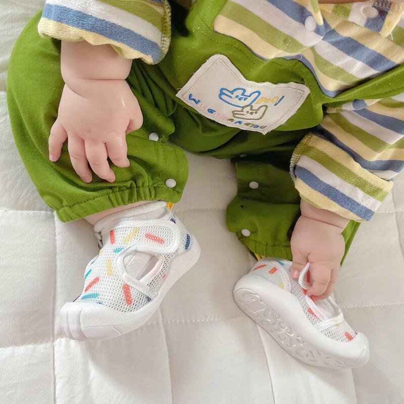 Sandal Bayi 1-4T Sepatu Kasual Anak Uniseks Jaring Udara Bersirkulasi Musim Panas Sepatu Ringan Bayi Sol Lembut Antiselip