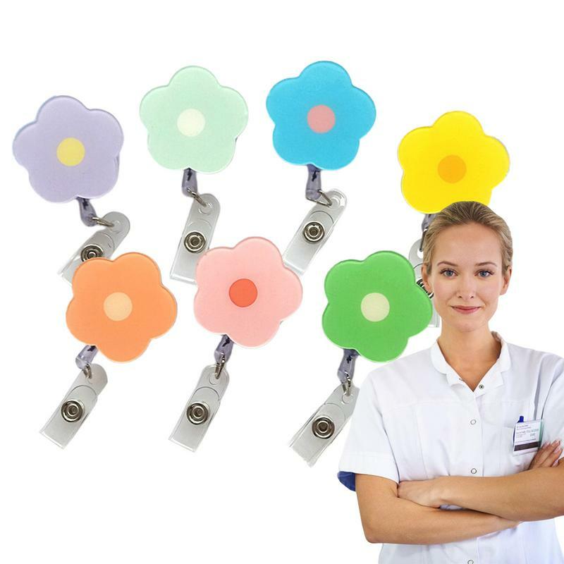 Klip lencana perawat 7 buah gulungan lencana berbentuk bunga dapat ditarik untuk klip lencana perawat