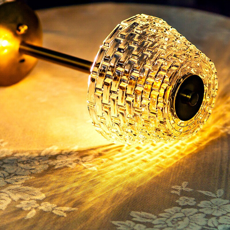 Lampu Meja Bar Dapat Diisi Ulang Sensor Sentuh Lampu Meja Kristal Nirkabel LED Lampu Malam untuk Kamar Tidur/Kopi/Dekorasi Restoran