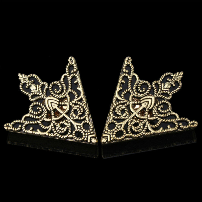 Vintage Hollow segitiga kemeja kerah Pin mode berlian imitasi mahkota bros sudut lambang perhiasan untuk Wanita Pria kemeja perhiasan