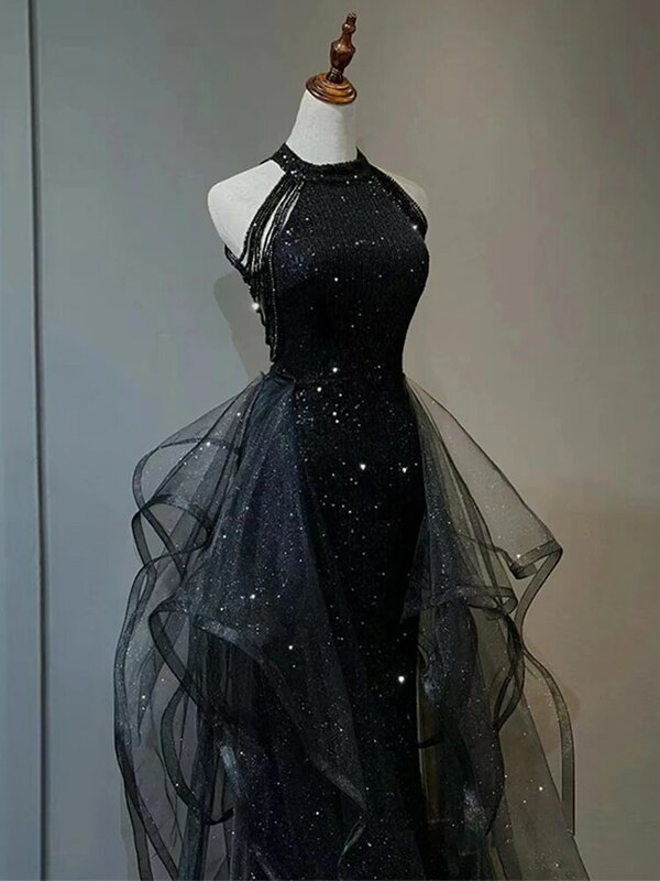 Вечернее платье черного цвета с блестками высокого качества