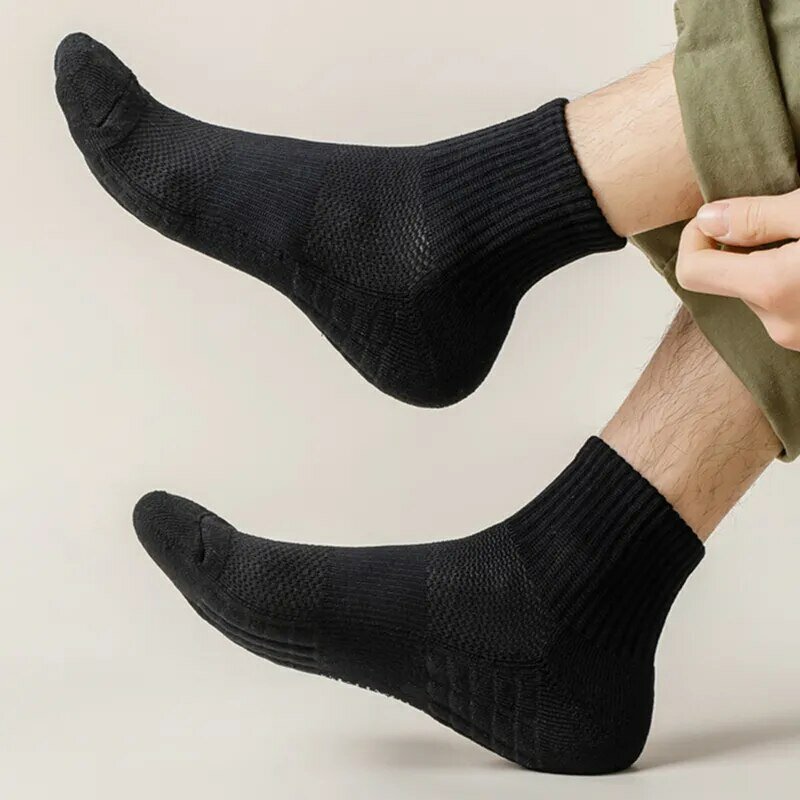 10 pares de umidade de sola grossa Wicking Sports Socks com Bottoms amortecido perfeito para a corrida e esportes profissionais