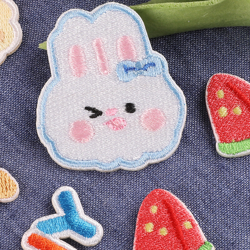 Saco de roupas pano adesivos dos desenhos animados bordado adesivo bonito pequeno coelho arco-íris melancia mão livro diário remendo adesivos