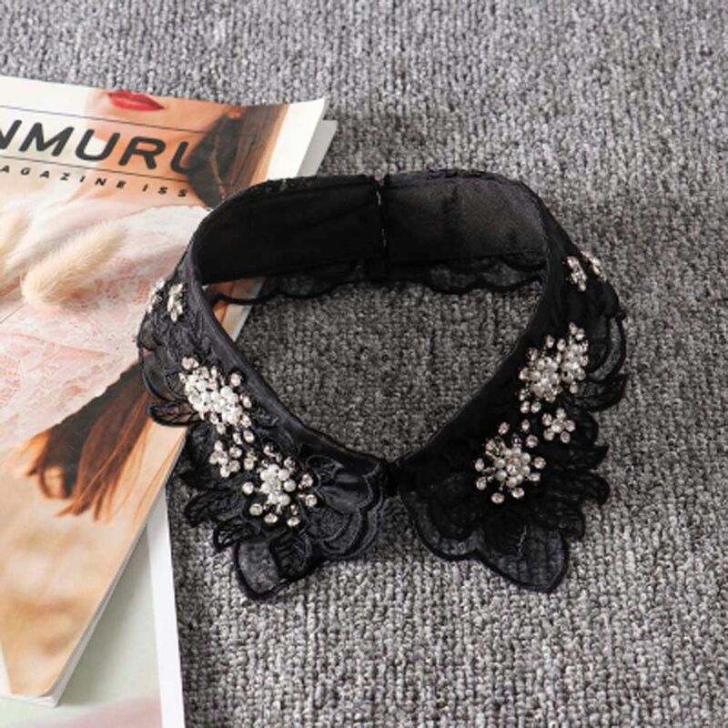 Cuello falso de encaje de perlas huecas con hojas de diamantes de imitación, collares de camisas de moda, negro/blanco